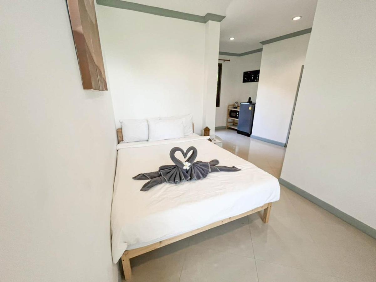 Tropicoco Beach Resort Koh Phangan Haad Yao Exterior photo