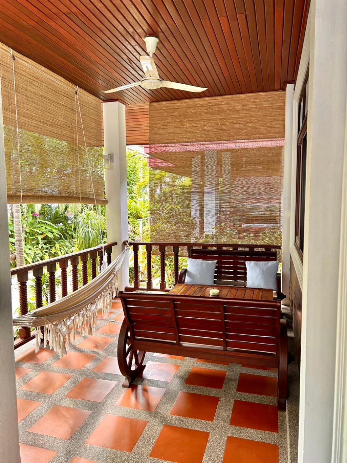 Tropicoco Beach Resort Koh Phangan Haad Yao Exterior photo