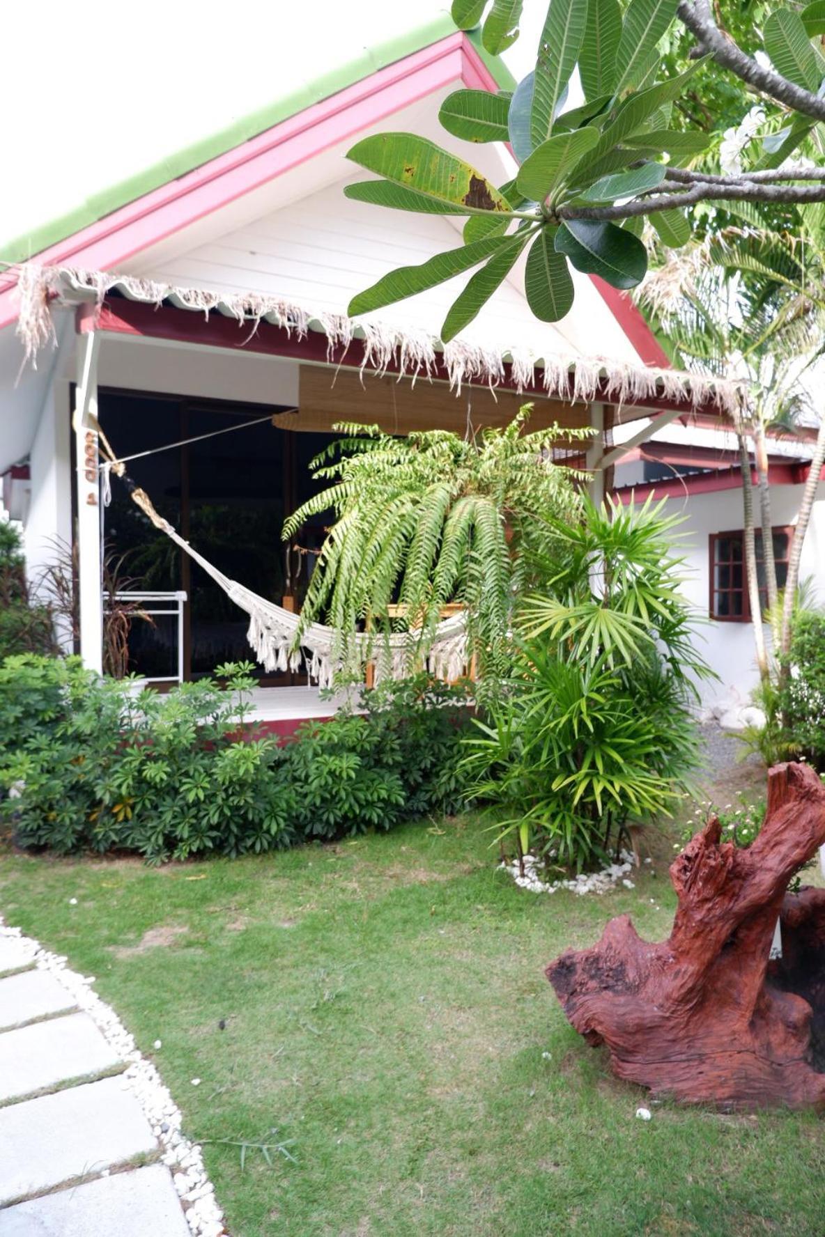 Tropicoco Beach Resort Koh Phangan Haad Yao Exterior photo