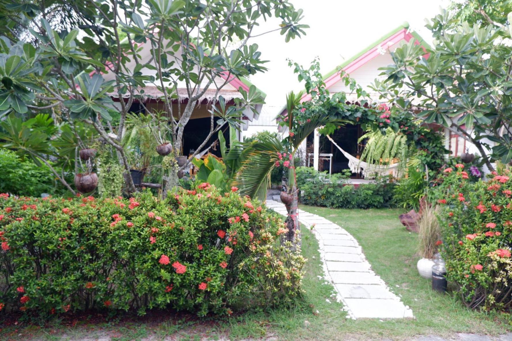 Tropicoco Beach Resort Koh Phangan Haad Yao Exterior photo