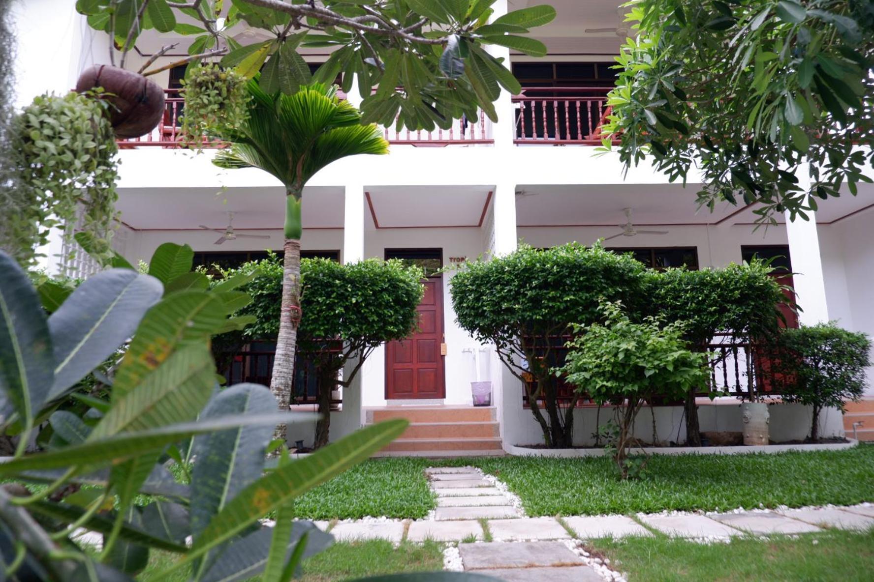 Tropicoco Beach Resort Koh Phangan Haad Yao Exterior photo